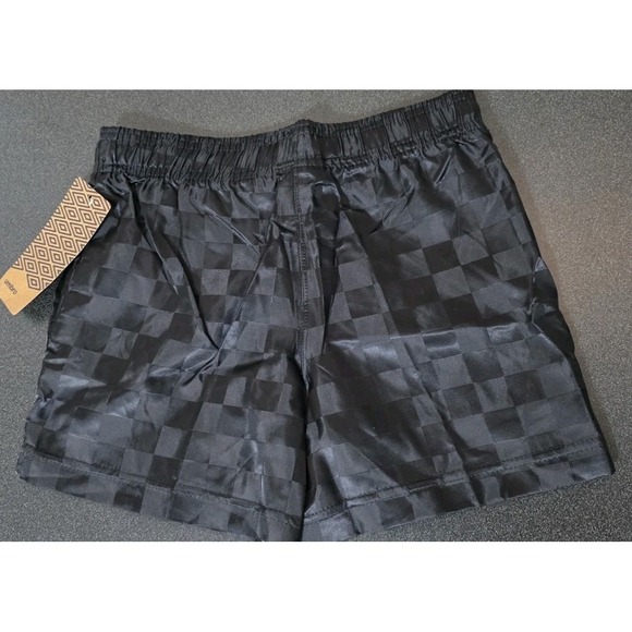 3 NWT Umbro Soccer Athletic Gym Shorts  Checkered Girls Sports Active S 7/8 - Picture 6 of 12